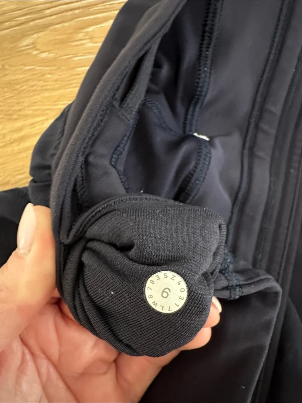 Lululemon navy skirt. Size 6